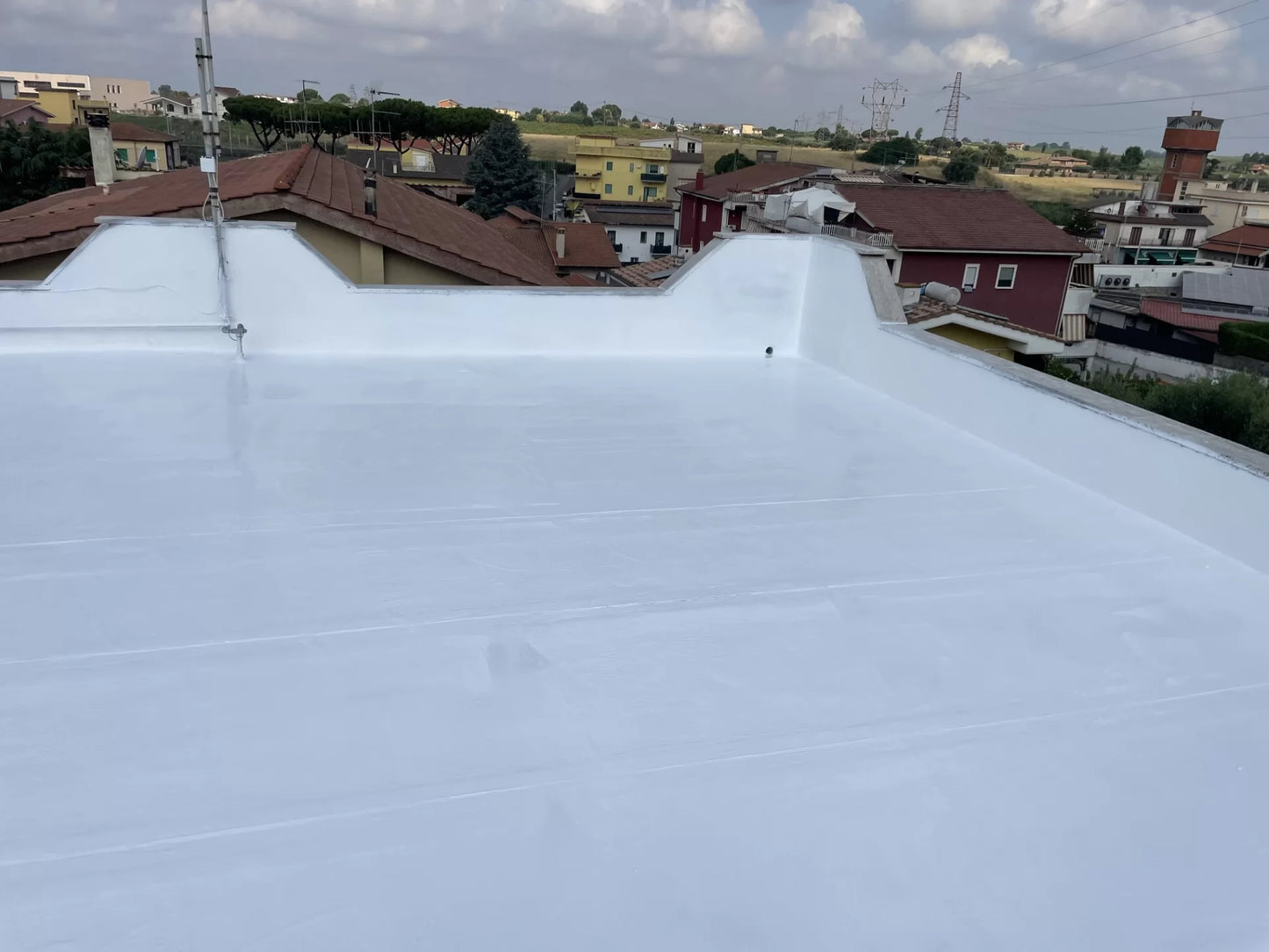 Resina impermeabilizzante per terrazzi all'acqua POLIUR.H2O WHITE 12 lt